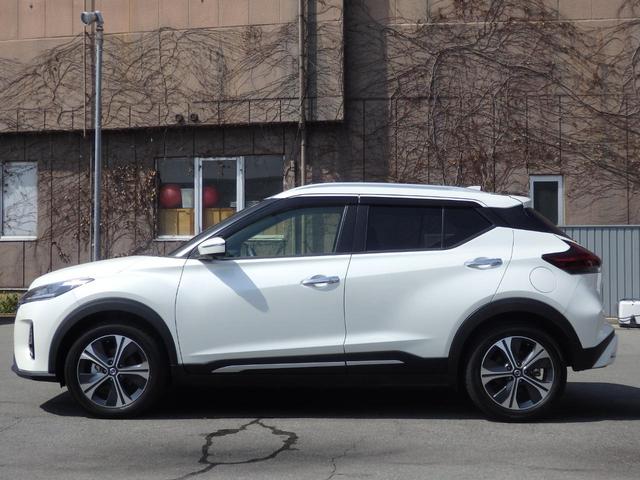 NISSAN KICKS X