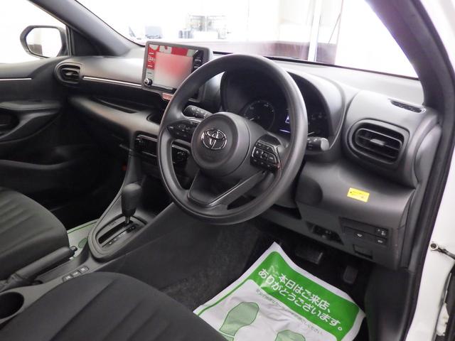 TOYOTA YARIS HYBRID X