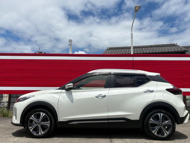 NISSAN KICKS X