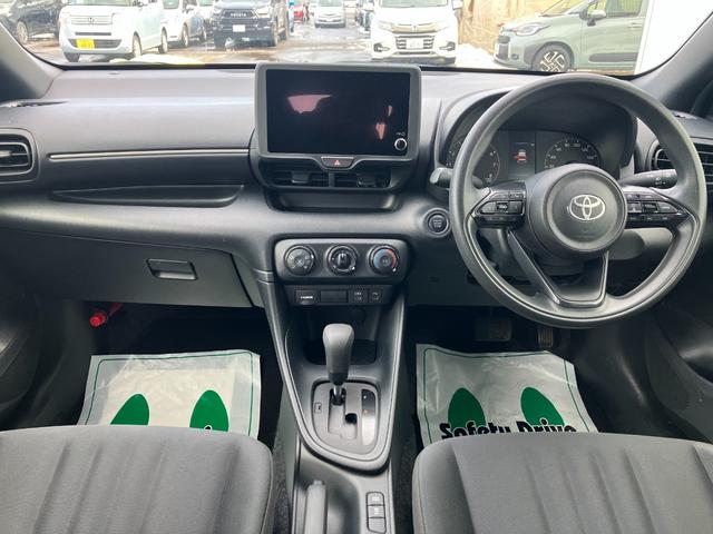 TOYOTA YARIS X