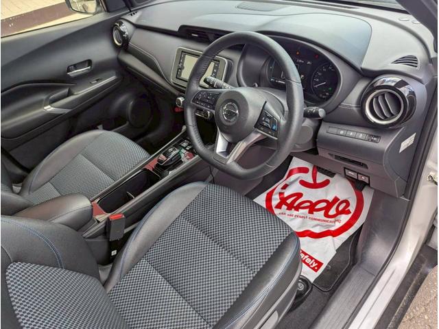 NISSAN KICKS X FOUR