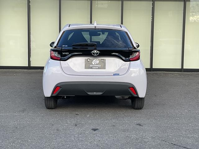 TOYOTA YARIS X