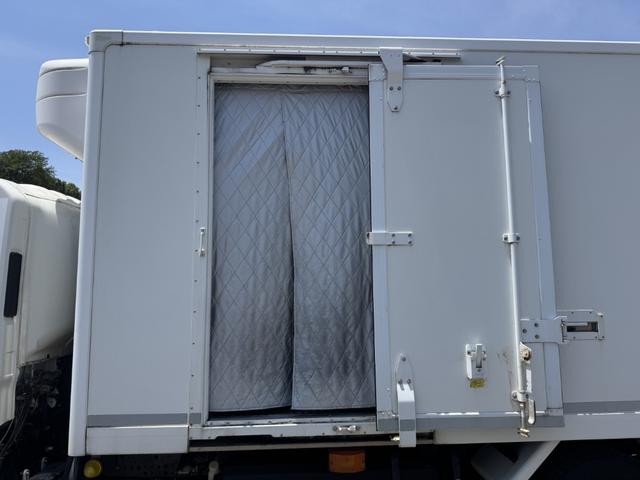 ISUZU ELF TRUCK