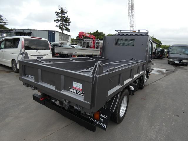 ISUZU ELF TRUCK