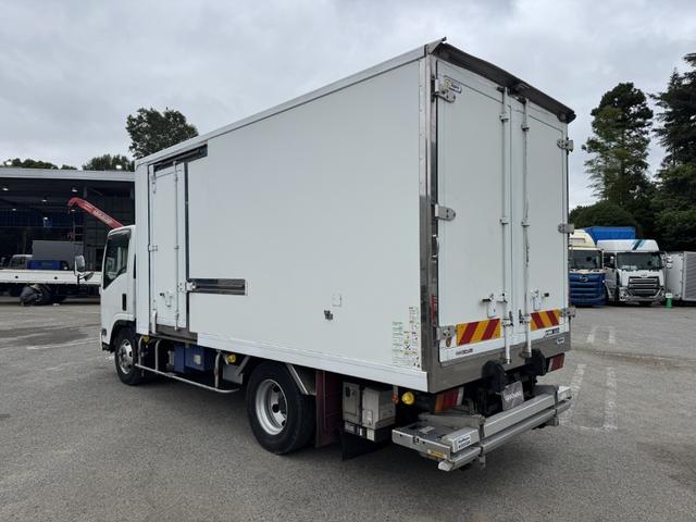 ISUZU ELF TRUCK