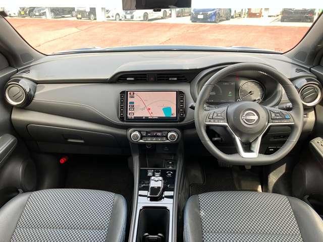 NISSAN KICKS X FOUR
