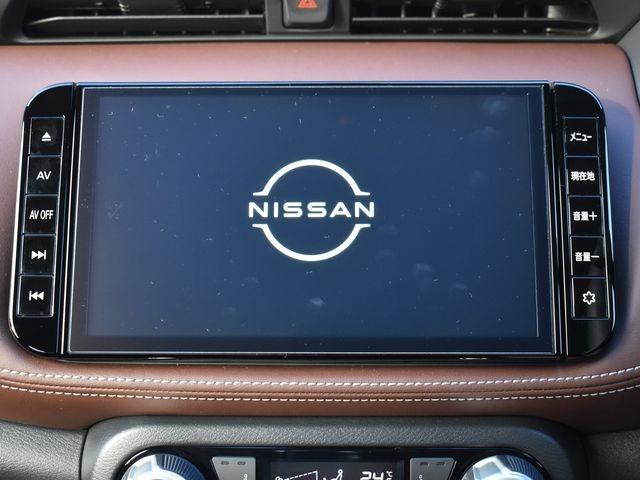 NISSAN KICKS X FOUR TWO TONE INTERIOR EDITION