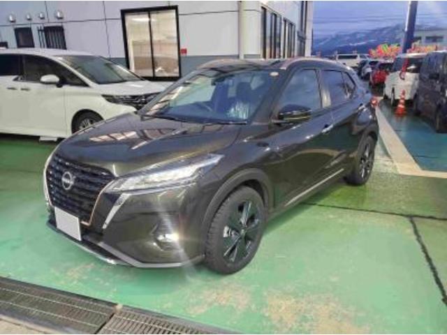 NISSAN KICKS X FOUR 90TH ANNIVERSARY