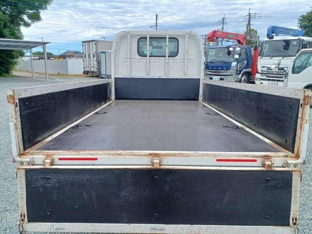 ISUZU ELF TRUCK FULL FLATLOW