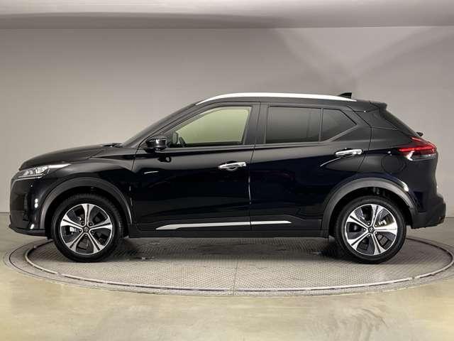 NISSAN KICKS X