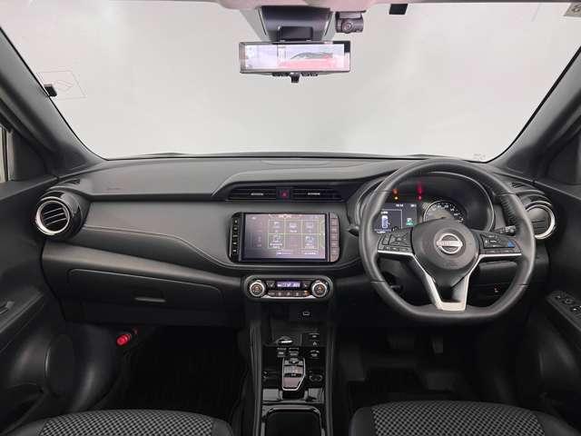 NISSAN KICKS X