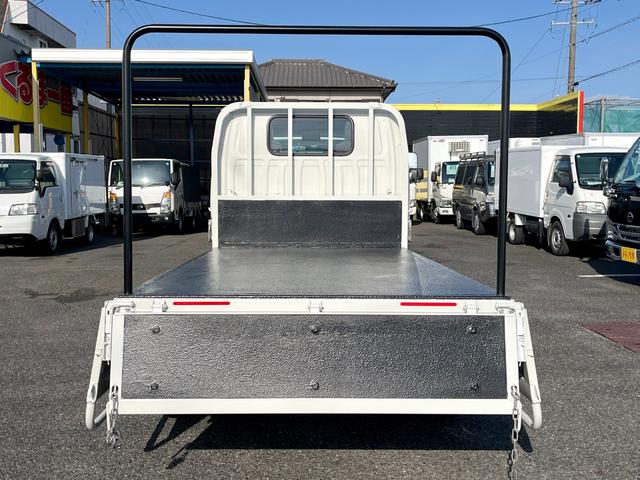 ISUZU ELF TRUCK FULL FLATLOW
