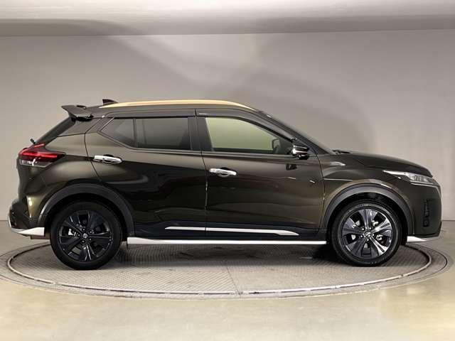 NISSAN KICKS X 90TH ANNIVERSARY