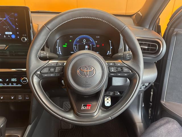 TOYOTA YARIS CROSS HYBRID GR SPORT