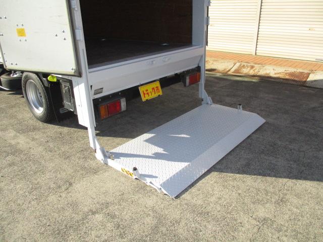 ISUZU ELF TRUCK