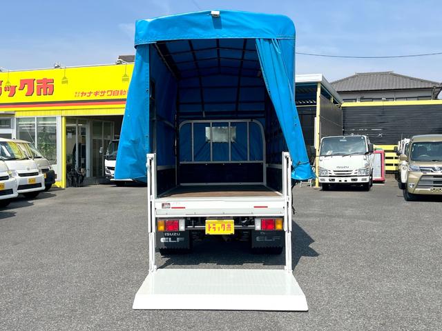 ISUZU ELF TRUCK FLATLOW