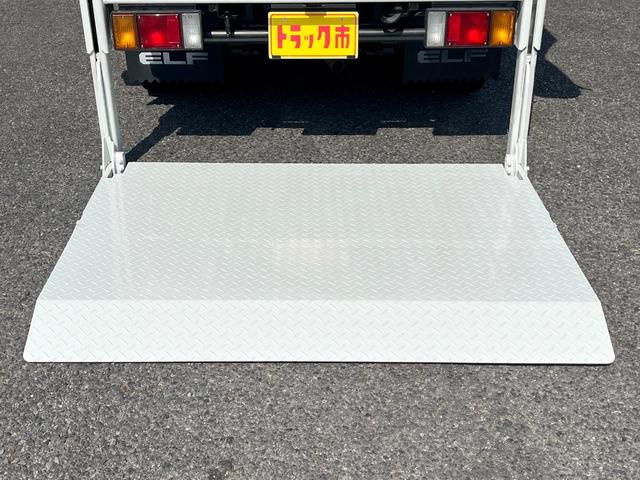 ISUZU ELF TRUCK FLATLOW