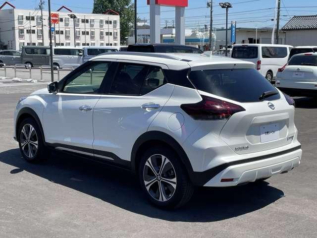 NISSAN KICKS X FOUR