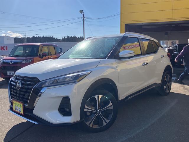 NISSAN KICKS X FOUR