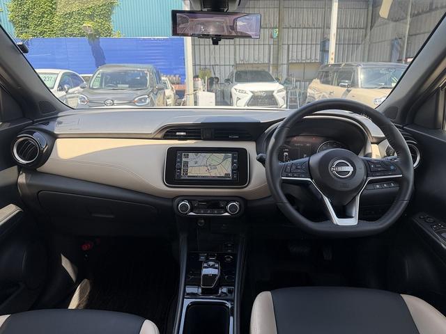 NISSAN KICKS X TWO TONE INTERIOR EDITION