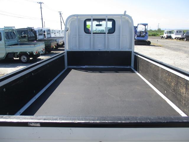 ISUZU ELF TRUCK FULL FLATLOW