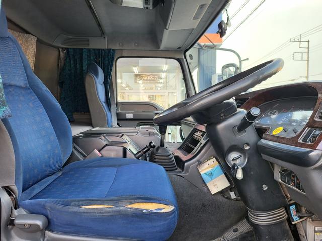 ISUZU GIGA