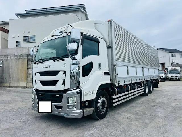 ISUZU GIGA