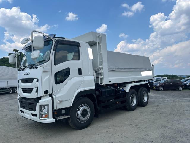 ISUZU GIGA