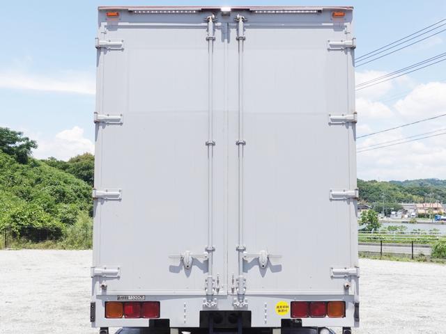 ISUZU GIGA