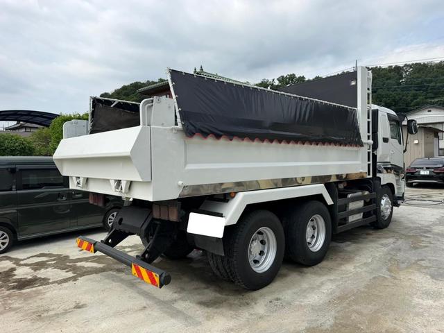 ISUZU GIGA