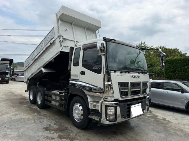 ISUZU GIGA