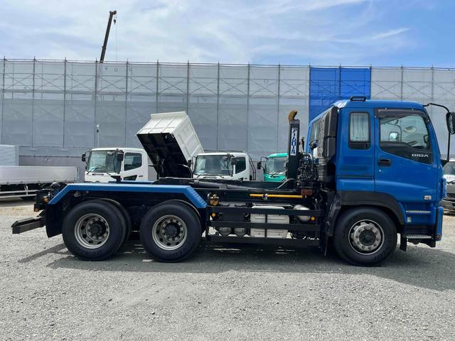 ISUZU GIGA