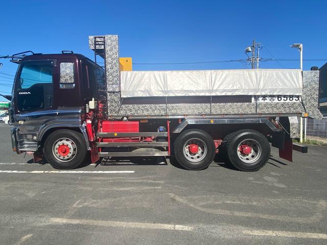 ISUZU GIGA