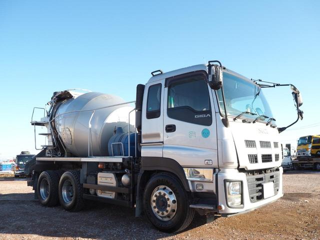ISUZU GIGA