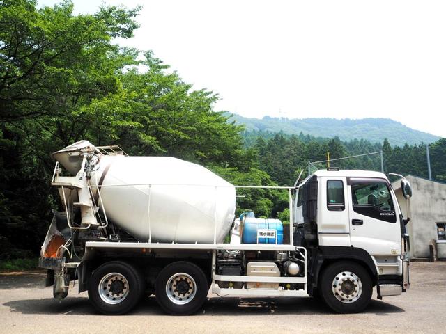 ISUZU GIGA