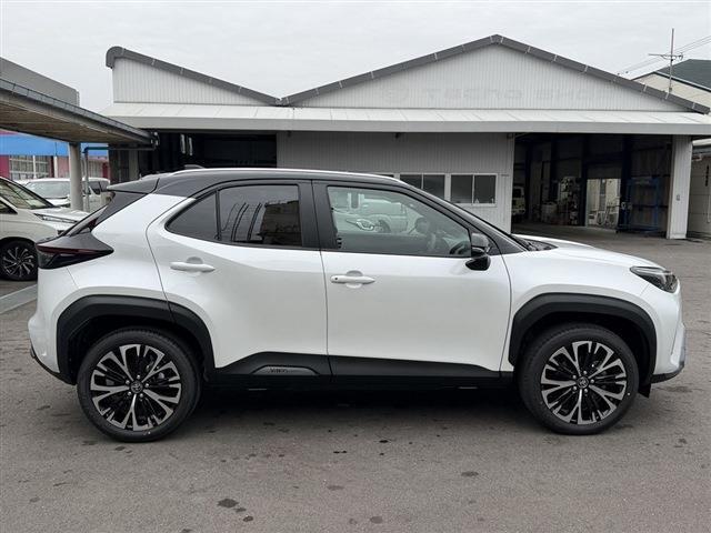 TOYOTA YARIS CROSS HYBRID Z ADVENTURE