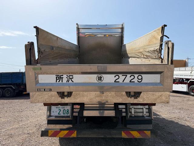 ISUZU GIGA
