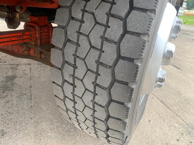 ISUZU GIGA