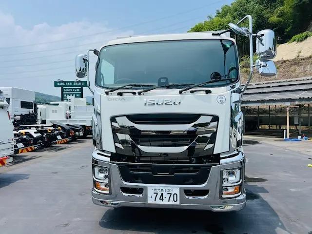 ISUZU GIGA