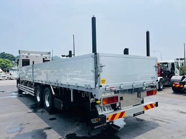 ISUZU GIGA