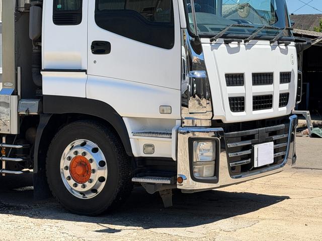 ISUZU GIGA
