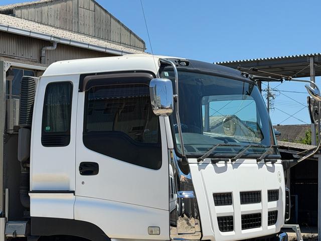 ISUZU GIGA
