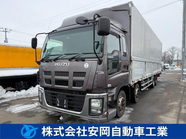 ISUZU GIGA