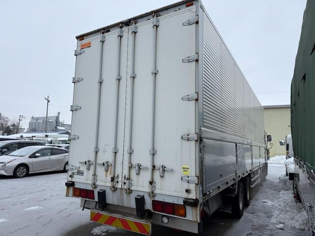 ISUZU GIGA
