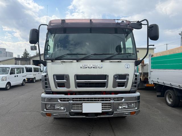 ISUZU GIGA