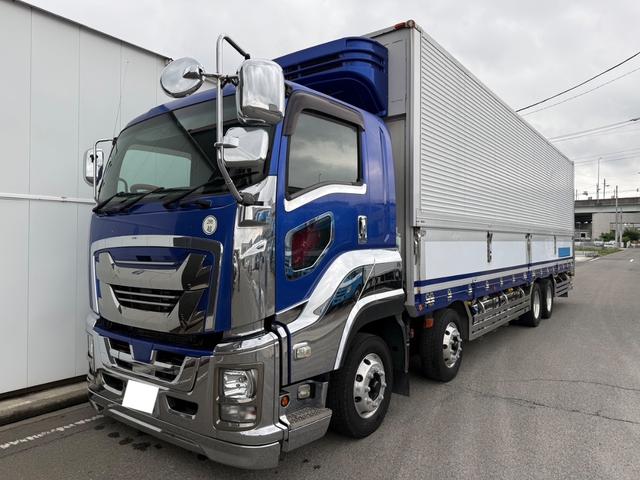 ISUZU GIGA