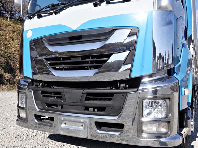 ISUZU GIGA