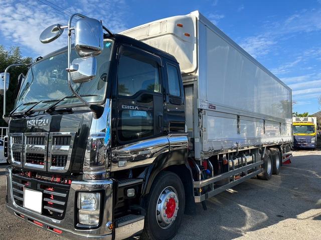 ISUZU GIGA