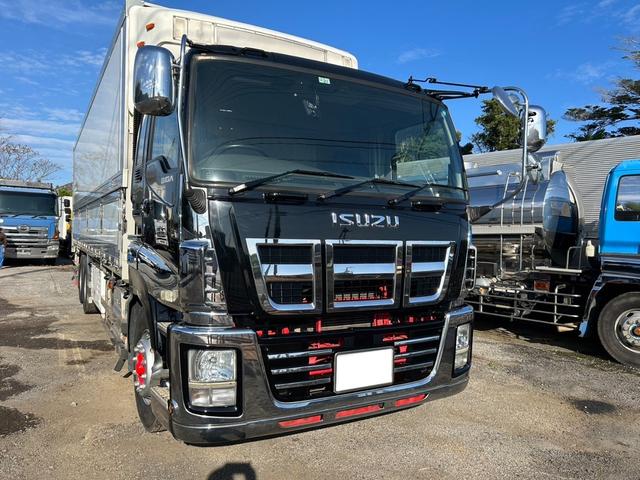 ISUZU GIGA