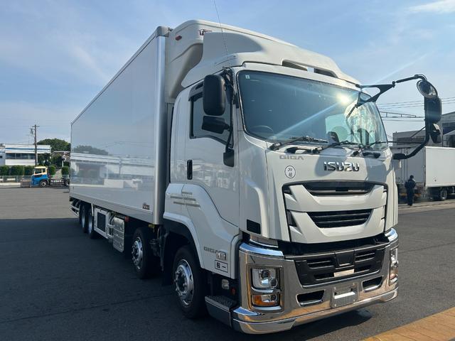 ISUZU GIGA